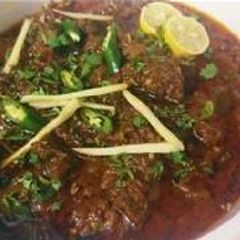 A picture of Smokey tikka boti.