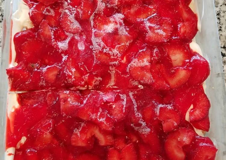 Steps to Make Homemade Strawberry Angel Food Cobbler