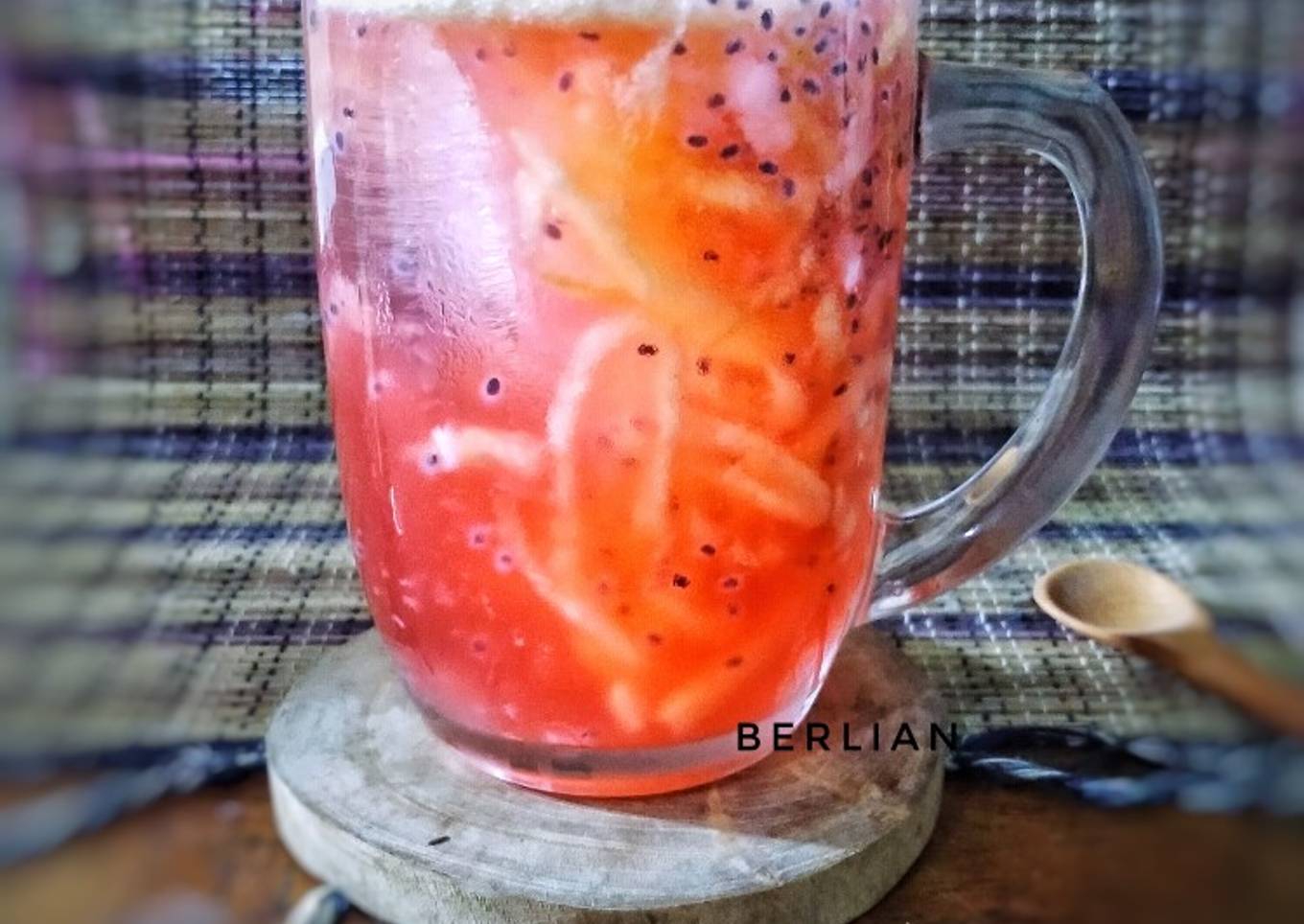 Es Kuwut khas Bali