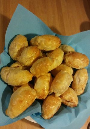 Φωτογραφία της συνταγής Λουκανικοπιτάκια με κέτσαπ και μουστάρδα