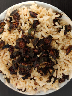 வெண்டை வத்தல் சாதம் (dried ladiesfinger fryum rice) செய்முறை முக்கிய புகைப்படம்