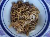 Tallarín con carne de cerdo