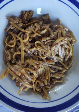 Una foto de Tallarín con carne de cerdo