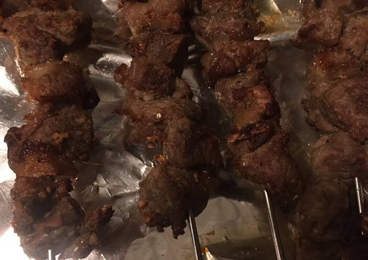 Recipe of Award-winning Lamb shoulder skewer keto