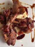 Codillo al vino tinto