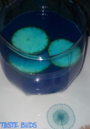 A picture of Blue Hawaii.