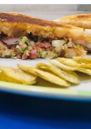 A picture of Coleslaw Sandwich.