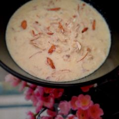 A picture of Apple Kheer.