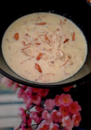 A picture of Apple Kheer.