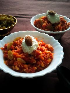 गाजर का हलवा (Gajar ka halwa recipe in Hindi) रेसिपी मुख्य फोटो