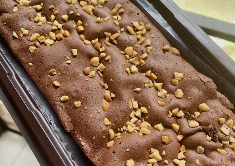 Bagaimana Menyiapkan Brownies Fudgy yang Sempurna