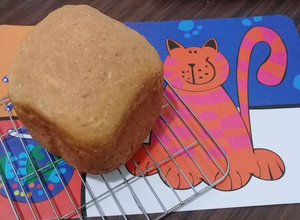 Una foto de Pan con miel y avena (Máquina de pan)