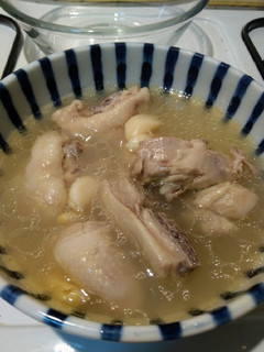 蒜頭雞湯(低醣生酮餐)(簡單料理) 的食譜成品照片