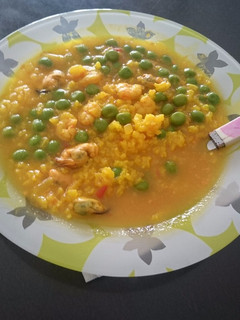 Una foto de Sopa de arroz con gambas