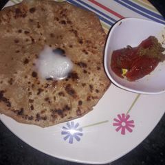 A picture of Aloo paratha.