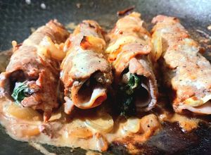 Una foto de Rollitos de Filete de res rellenos con Espinacas y queso panela