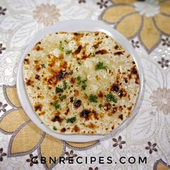 A picture of Naan.