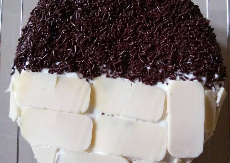 Cake Jadul Topping Keju Meses
