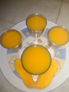 आम का जूस  (Aam Ka Juice recipe in hindi) रेसिपी मुख्य फोटो