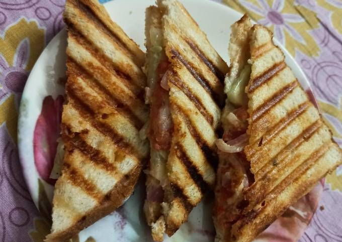 Easiest Way to Prepare Delicious Bread cheese grilled sandwich