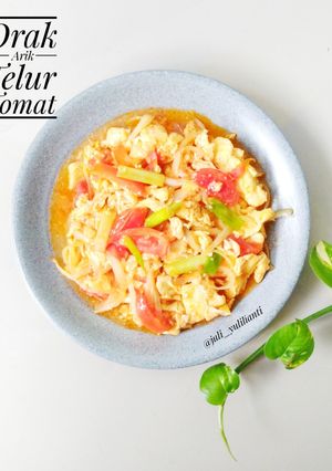 Foto resep Tomatoes with scrambled eggs (Orak Arik Telur Tomat)