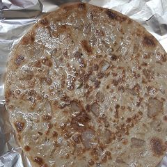 A picture of Onion paratha.