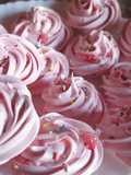 Merenguitos en forma de rosas