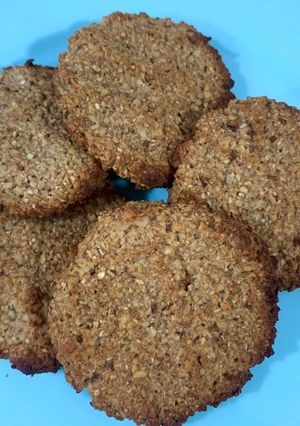 Una foto de Galletas de almendra, avena y dátiles (sin azúcar ni harina)