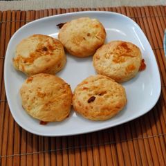 Cheese n garlic biscuits A picture of Cheese n garlic biscuits.