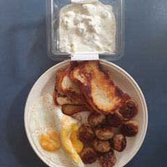 A picture of Turkey Meat Balls an Potato Salad.