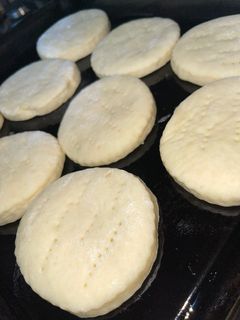 صورة لوصفة قاعدات بيتزا نص استواء (( عجينه لجميع انواع المعجنات)) 🍕🥐🥯