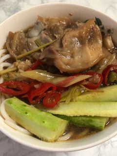 Hình của món Bún mắm tôm.