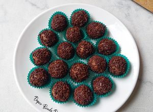 Foto resep Bola Cokelat Biskuit Sisa Lebaran