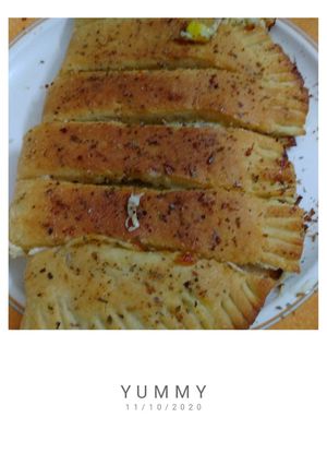 गार्लिक स्टफ्ड ब्रेड (Garlic stuffed bread recipe in Hindi) रेसिपी मुख्य फोटो