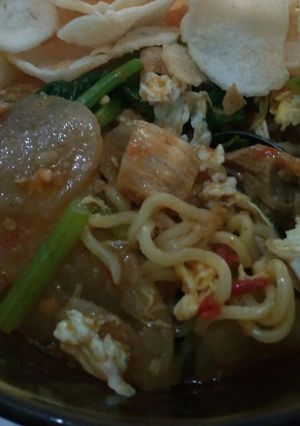 Foto resep Seblak kerupuk mie pedas dan gampang banget!