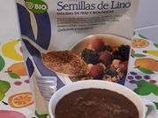 Una foto de desayuno con semillas de lino