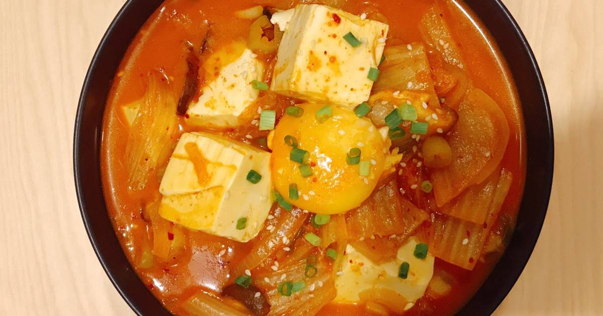 สูตร เมนูซุปกิมจิ 김치찌게 แบบฉบับทำกินที่บ้านง๊ายง่ายค่ะ โดย ครัวแล้วแต่รวิ - Cookpad