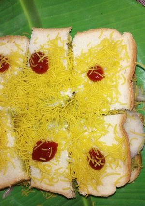 A picture of Bread sandwich.