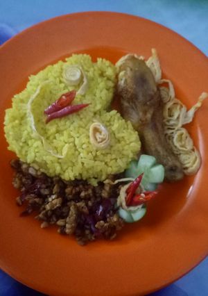 Foto resep Nasi Kuning Magic com mudah