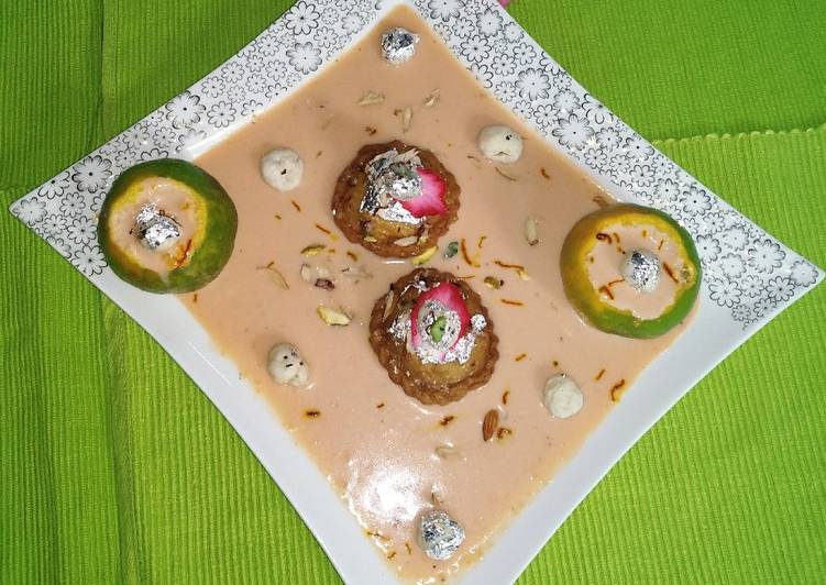 Orange Makhana Rabdi with stuff Mawa Kachori