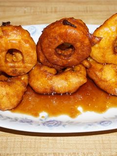 Picarones peruanos con miel