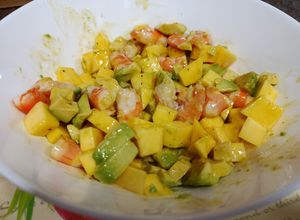 Foto principal de Ensalada de langostinos, mango y aguacate
