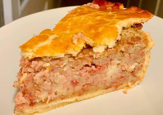 Simple Way to Prepare Quick Cheat&#39;s Corned Beef Pie