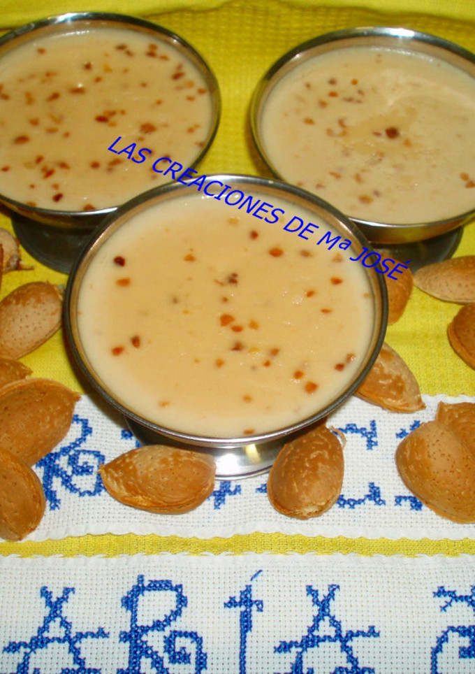 Una foto de Cuajada de turrón