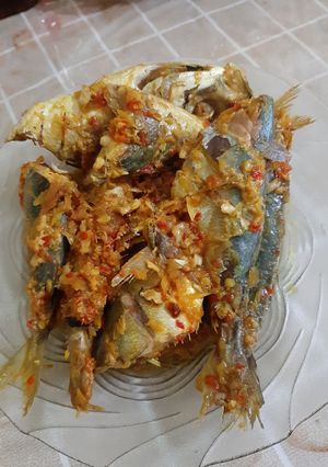 Foto resep Ikan sarden masak kuning