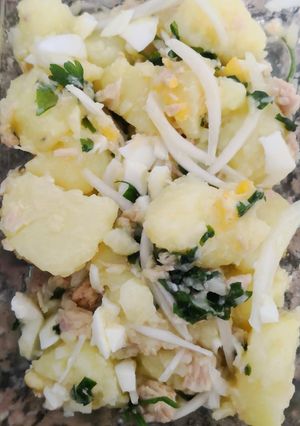 Una foto de Patatas aliñadas