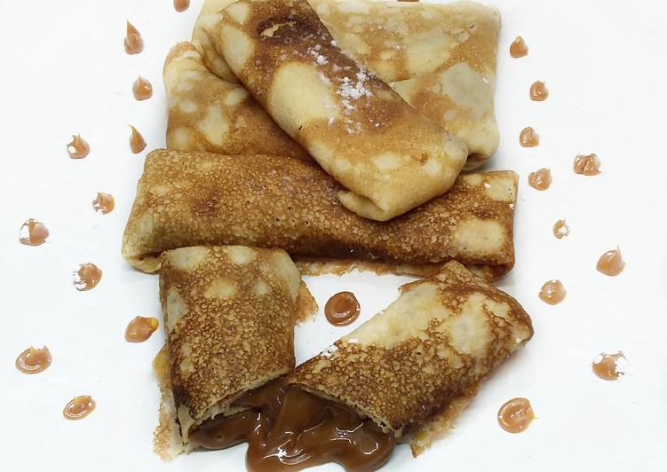 Crepes calientes con dulce de leche😋