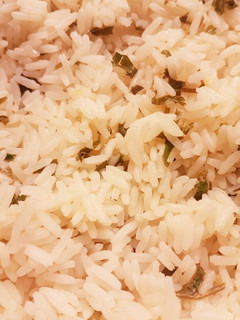 Una foto de Arroz con Cilantro
