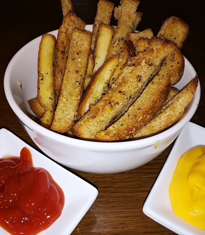 A picture of Garlic Bread-sticks.
