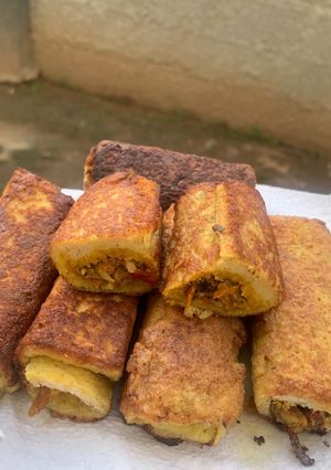 A picture of Sardine bread rolls.